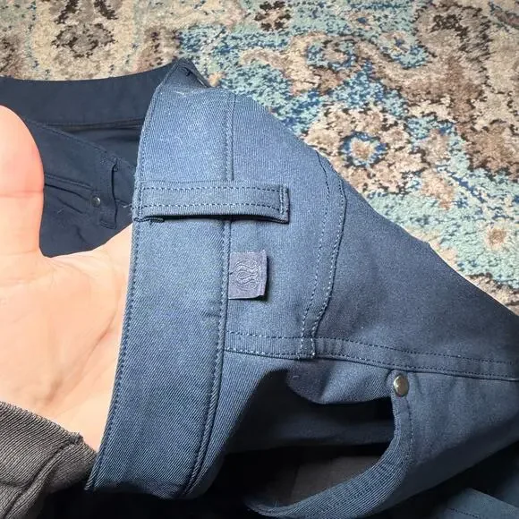 Lululemon Mens ABC Pant - Picture 3 of 5